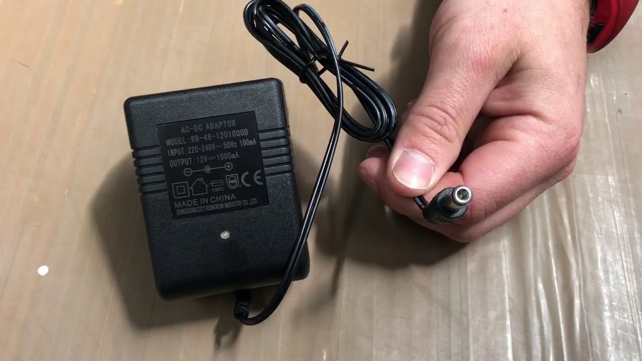 como se carga un carro electrico de niño