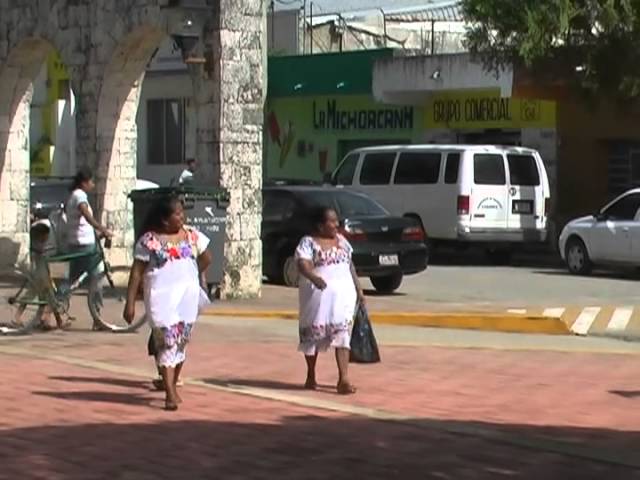 cuantas lenguas se hablan en quintana roo