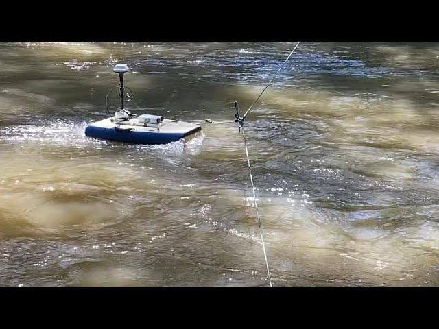 como medir la profundidad de un rio